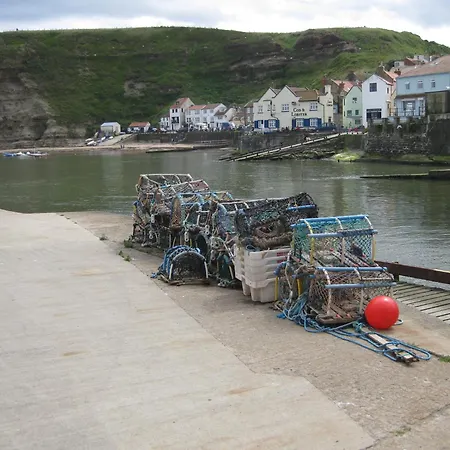 Rock Lea * Staithes
